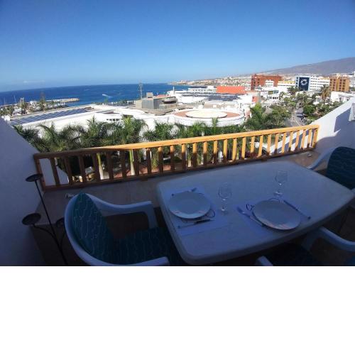 Apartment with beautiful sea and palm views in Los Geranios complex in Costa Adeje - LG220