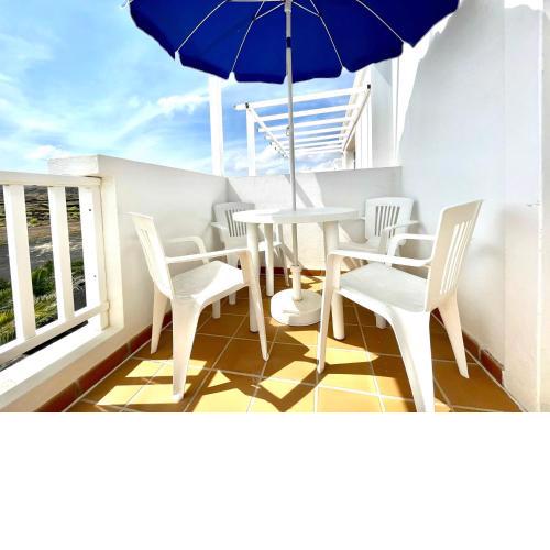 Apartment with FreeWifi, near the beach y natural pools in Charco del Palo