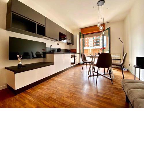 Apartment with Jacuzzi Suite and 100-m2 terrace