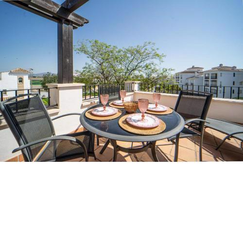 Apartment with Large Terrace - ER122LT