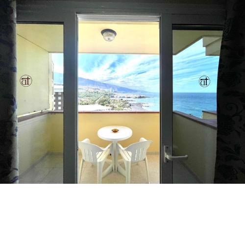 Apartment with ocean views in Playa Jardin, Puerto de la Cruz