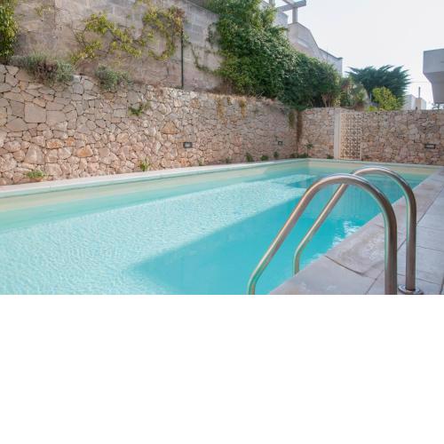 Apartment With Pool And Panoramic Terrace