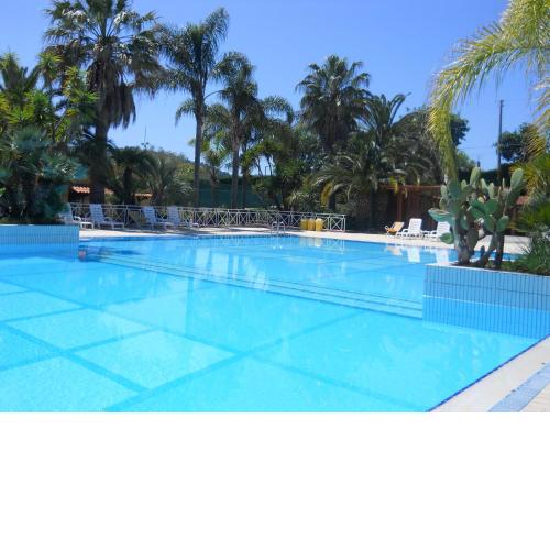 Apartment with pool and tennis court near beach and coastal caves