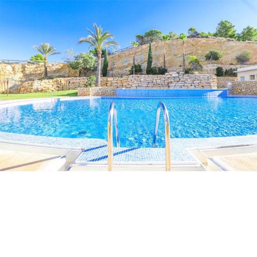 Apartment with private balcony and nice views