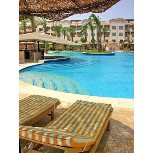 apartment with sea view and pool in sahl hashesh