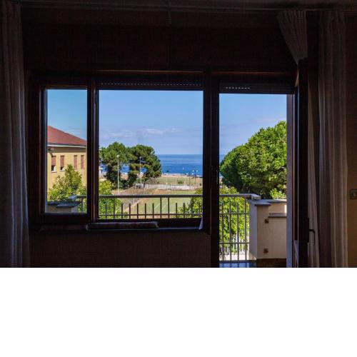 Apartment with sea view