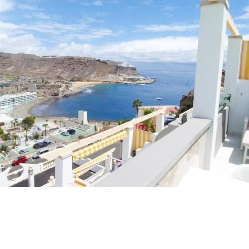 Apartment With Stunning Ocean View
