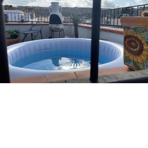 Apartment with terraces and private Jacuzzi - San Vito 400m from beach