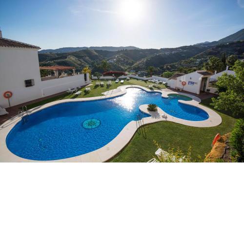 Apartmento Clare, Frigiliana Very spacious family apartment with large pool HansOnHoliday Rentals
