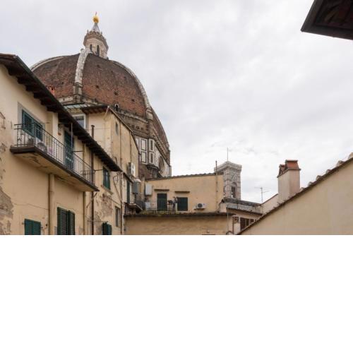 Apartments close to Duomo