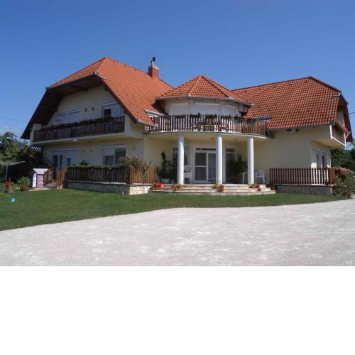 Apartments in Gyenesdias/Balaton 18812