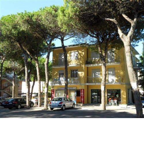 Apartments in Rosolina Mare 24930