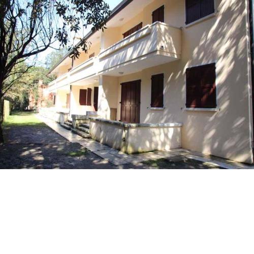 Apartments in Rosolina Mare 35721