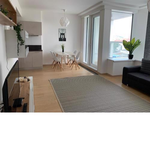 Apartments05 in new building with free parking Panorama city - amazing view close to Old town