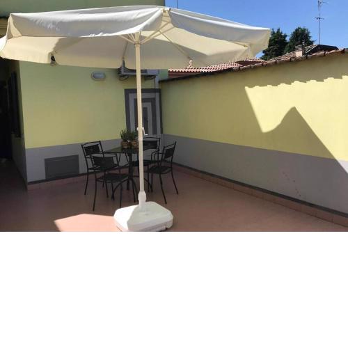 Aperitivo in terrazza vicinissimo al centro.