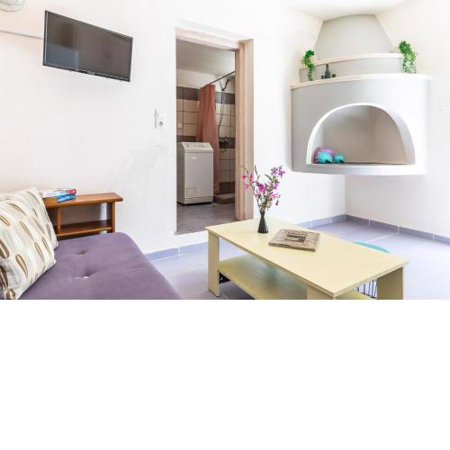 Aphrodite Apartment