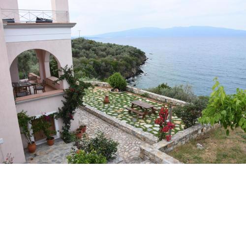 Aphrodite , Charming apt with stunning view!