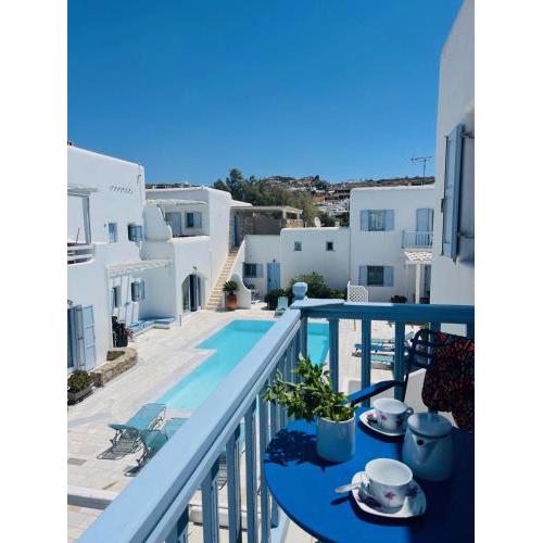 Aphrodite sunshine suite