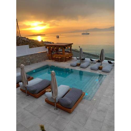 Apiro Mykonos