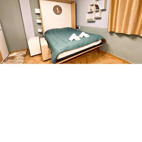 Apollo 4 - Luxury Apartment (City Center Studio)