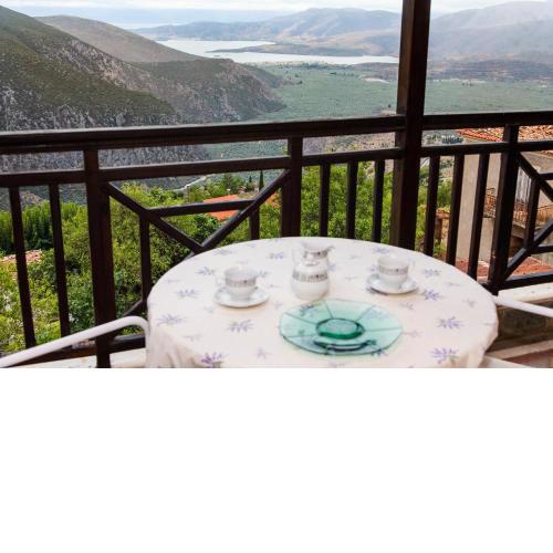 Apollon Stone Villa in Delphi with Stunning View!