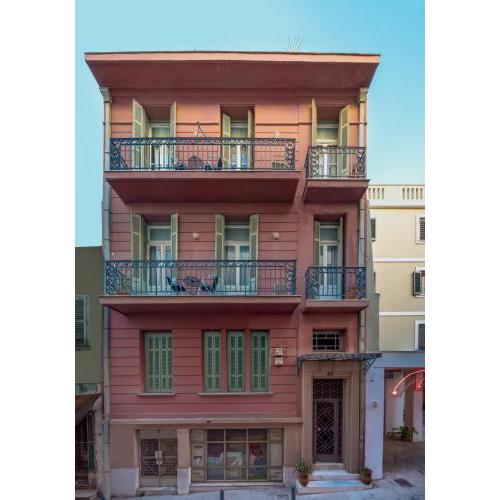 Apollonas Luxurious Apartments