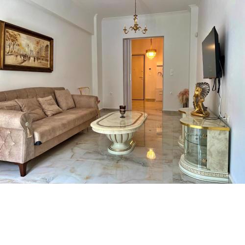 Apollonion Luxury Apartment near the metro station