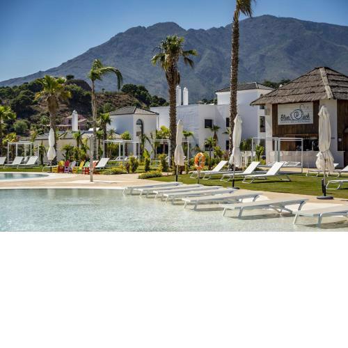 Apotel Estepona Hills by Roomservices