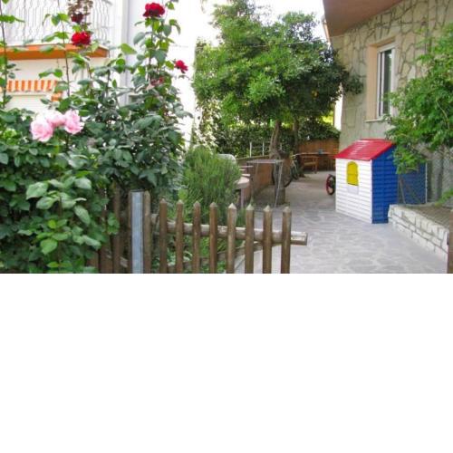 Appartamento al piano terra a Gabbice mare per grande compania