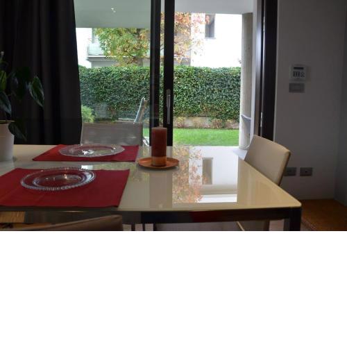 Appartamento centrale con giardino. Casa di Bri