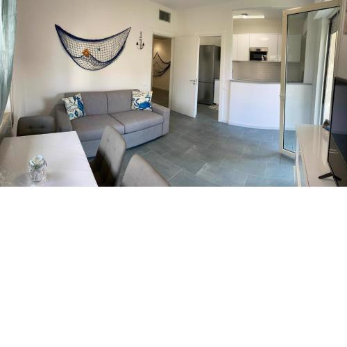 Appartamento completamente rinnovato, con giardino, a 100 mt dal mare