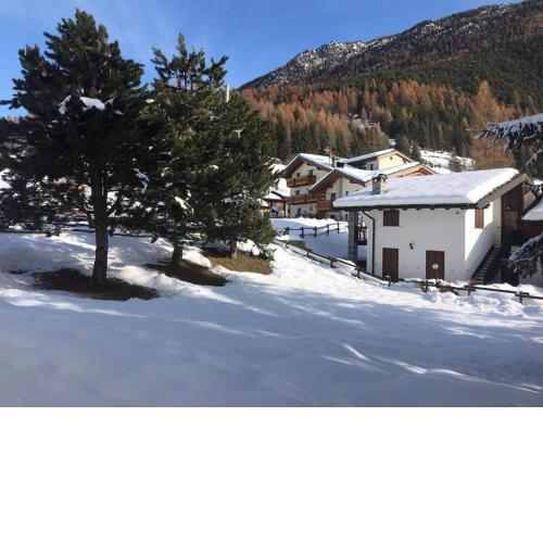 Appartamento con 2 camere da letto e balcone