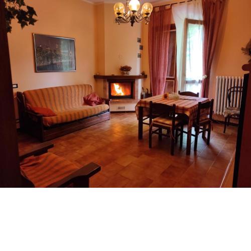 Appartamento con camino Maggio(Lecco)