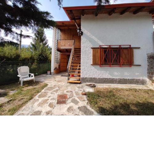 Appartamento con giardino privato.