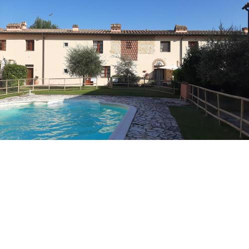 Appartamento con piscina Il Borghetto - vicino San Gimignano