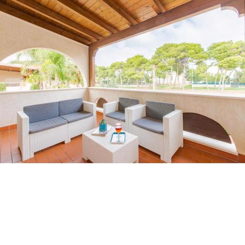 Appartamento con prato inglese destro Salento
