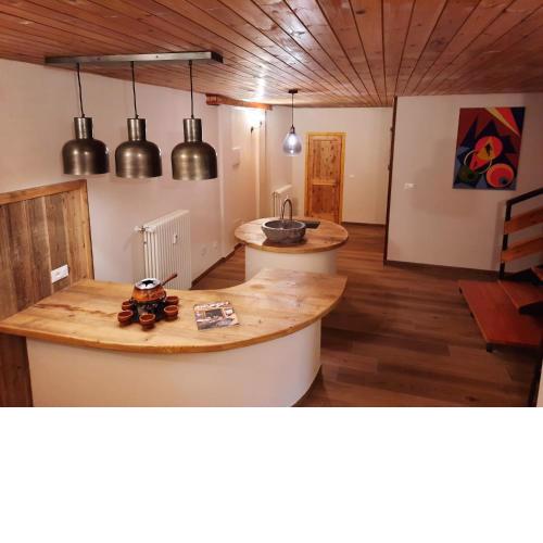 Appartamento con taverna nel paese di Morgex