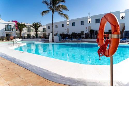 Appartamento fronte Piscina [Wi-Fi e Relax]