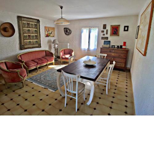 Appartamento in campagna con ampio terrazzo