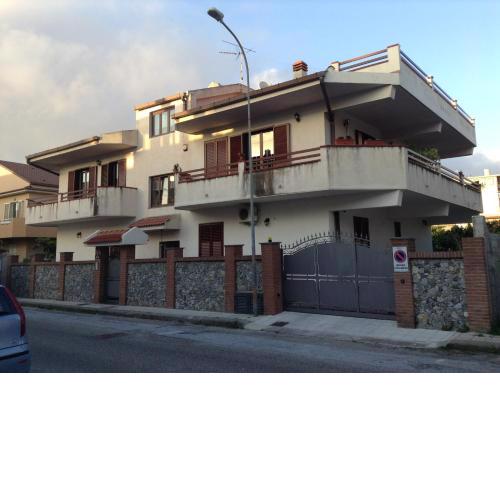 Appartamento in Villa a Rometta