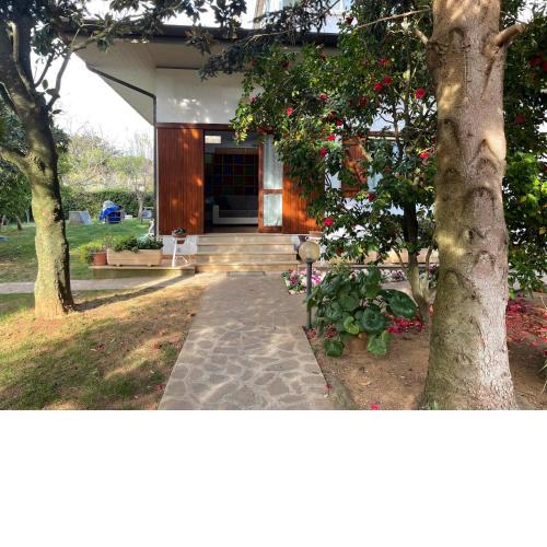 Appartamento in Villa con giardino vicino al mare
