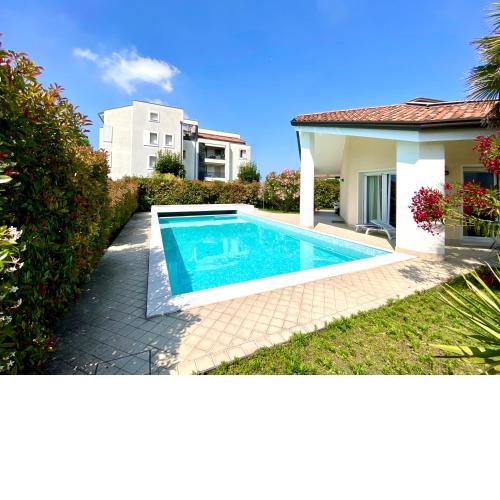 Appartamento in Villa Daniela con piscina privata Carraro Immobiliare Jesolo