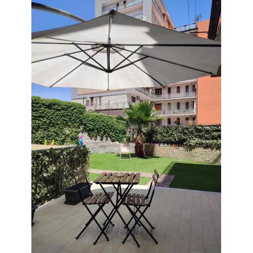 Appartamento incantevole con parcheggio e giardino