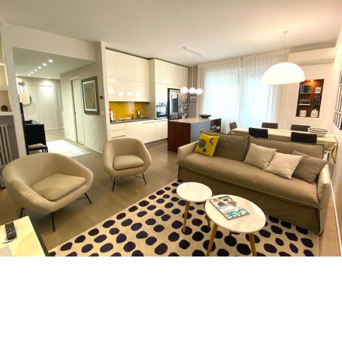 Appartamento incantevole con posto auto riservato-Clic House