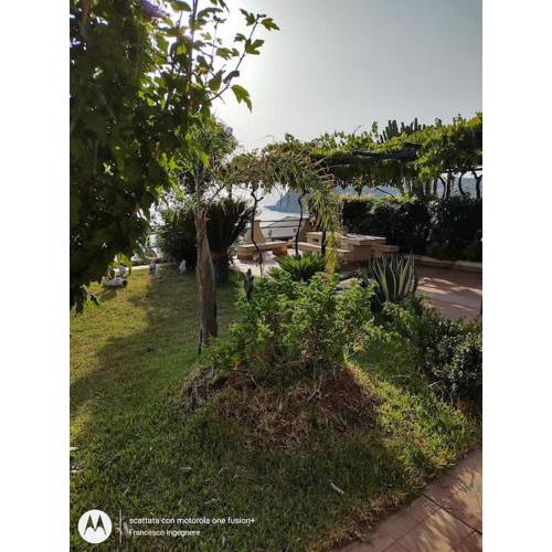 Appartamento incantevole in villa, vista mare.