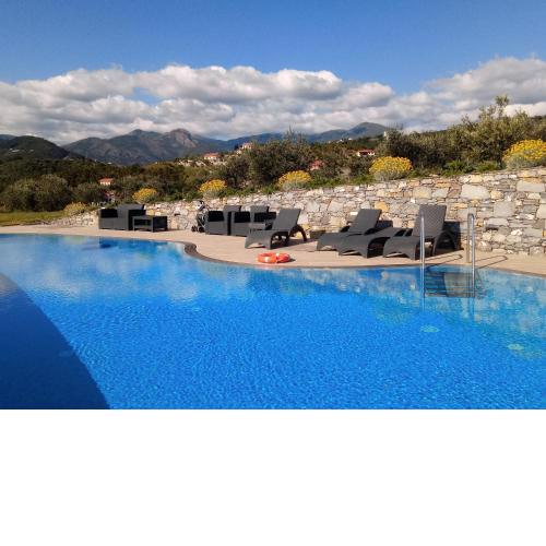 Appartamento Leccino con piscina - Riva Trigoso