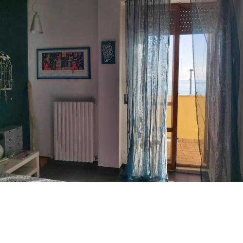Appartamento moderno primissima fila mare