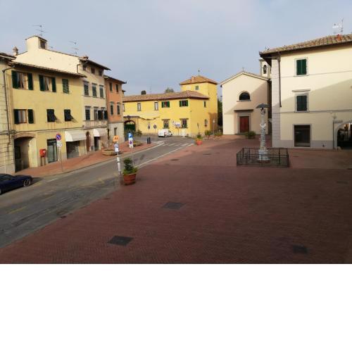 APPARTAMENTO Piazza Mercatale V.P.