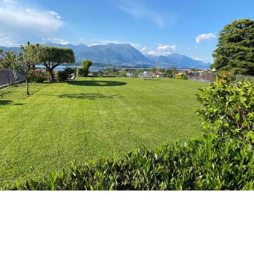 Appartamento vista lago e giardino