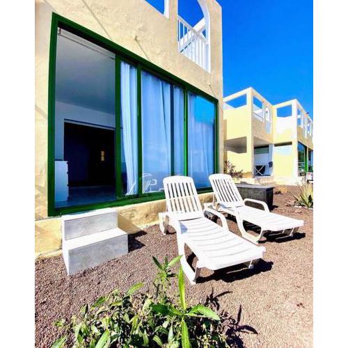 Appartamento vista mare accogliente con piscina
